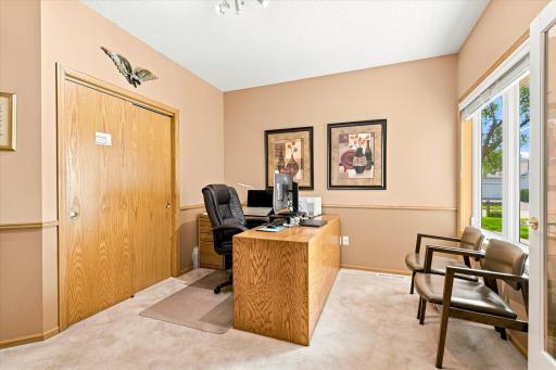 2774 Boulder Drive, Burnsville, MN 55337