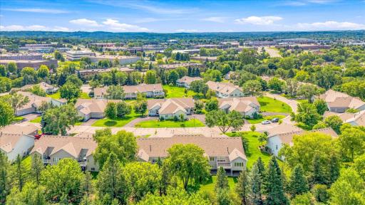 2774 Boulder Drive, Burnsville, MN 55337