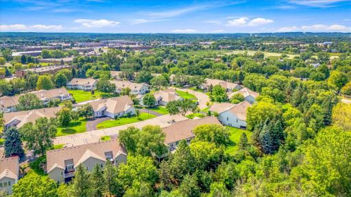 2774 Boulder Drive, Burnsville, MN 55337