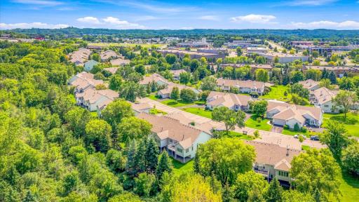 2774 Boulder Drive, Burnsville, MN 55337