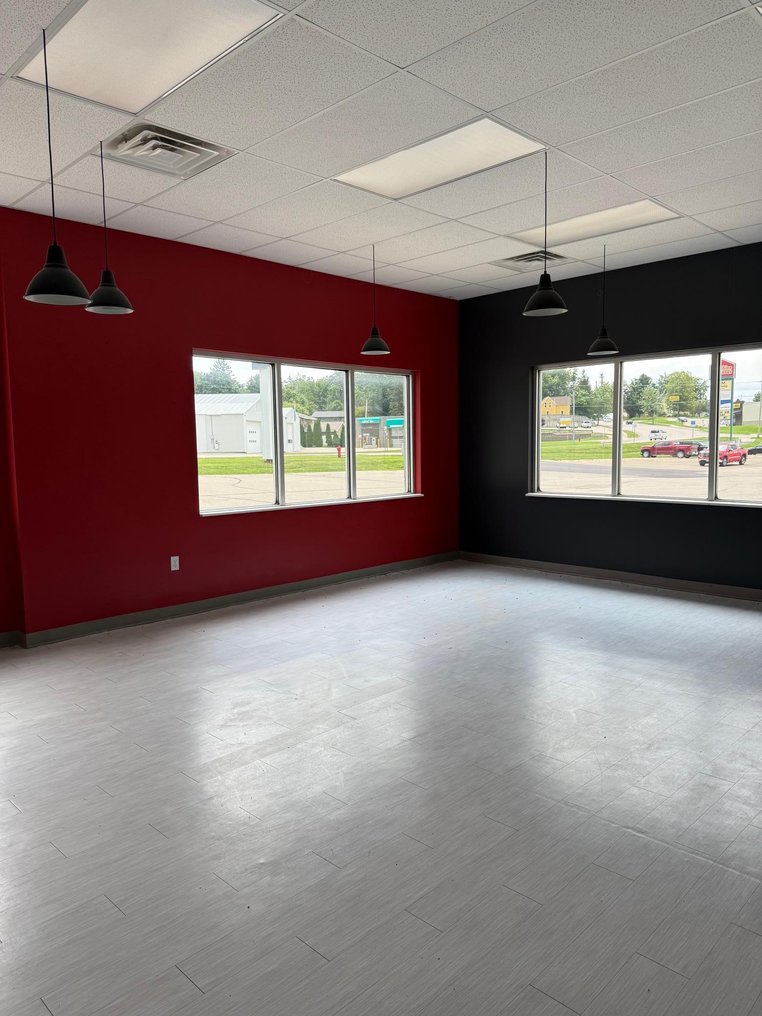 Lease Space E: Front of building, lots of natural light