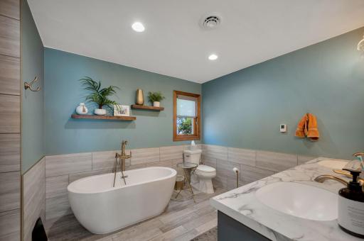 1210 Albion Ave Fairmont MN-48.jpg
