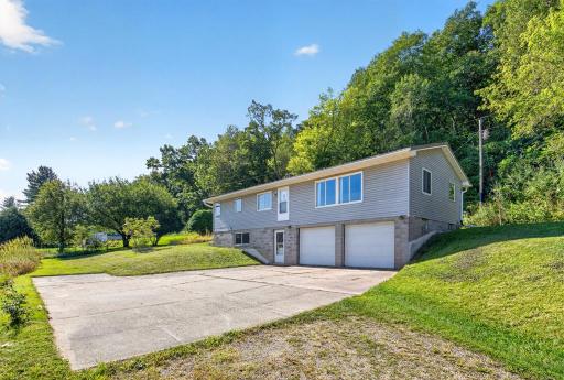 18599 Horse Shoe Road, Rollingstone, MN 55969