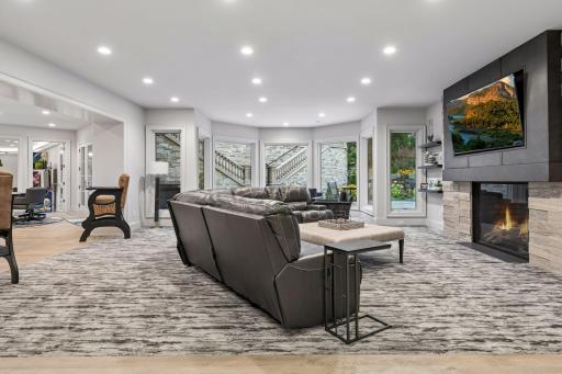 14 Cherrywood Circle, North Oaks, MN 55127