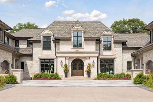 14 Cherrywood Circle, North Oaks, MN 55127