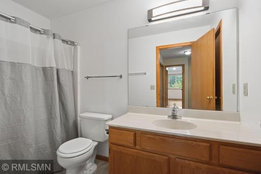 Upper Level- Full Bath