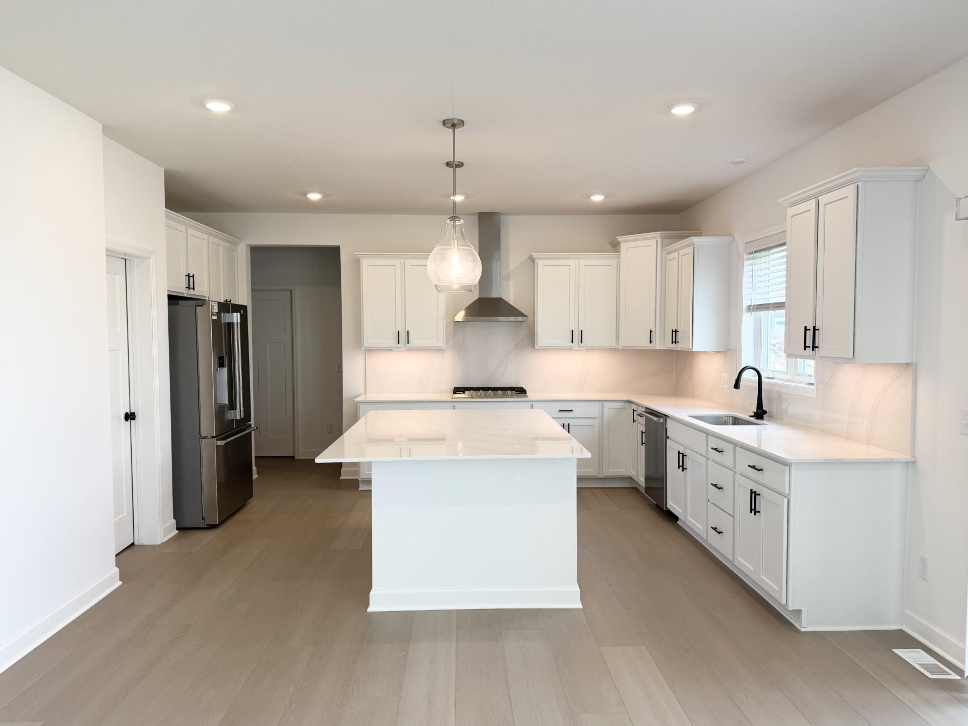 8864 Binder Way - Beautiful Gourmet Kitchen!.jpg