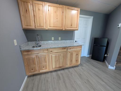 Wet Bar Area