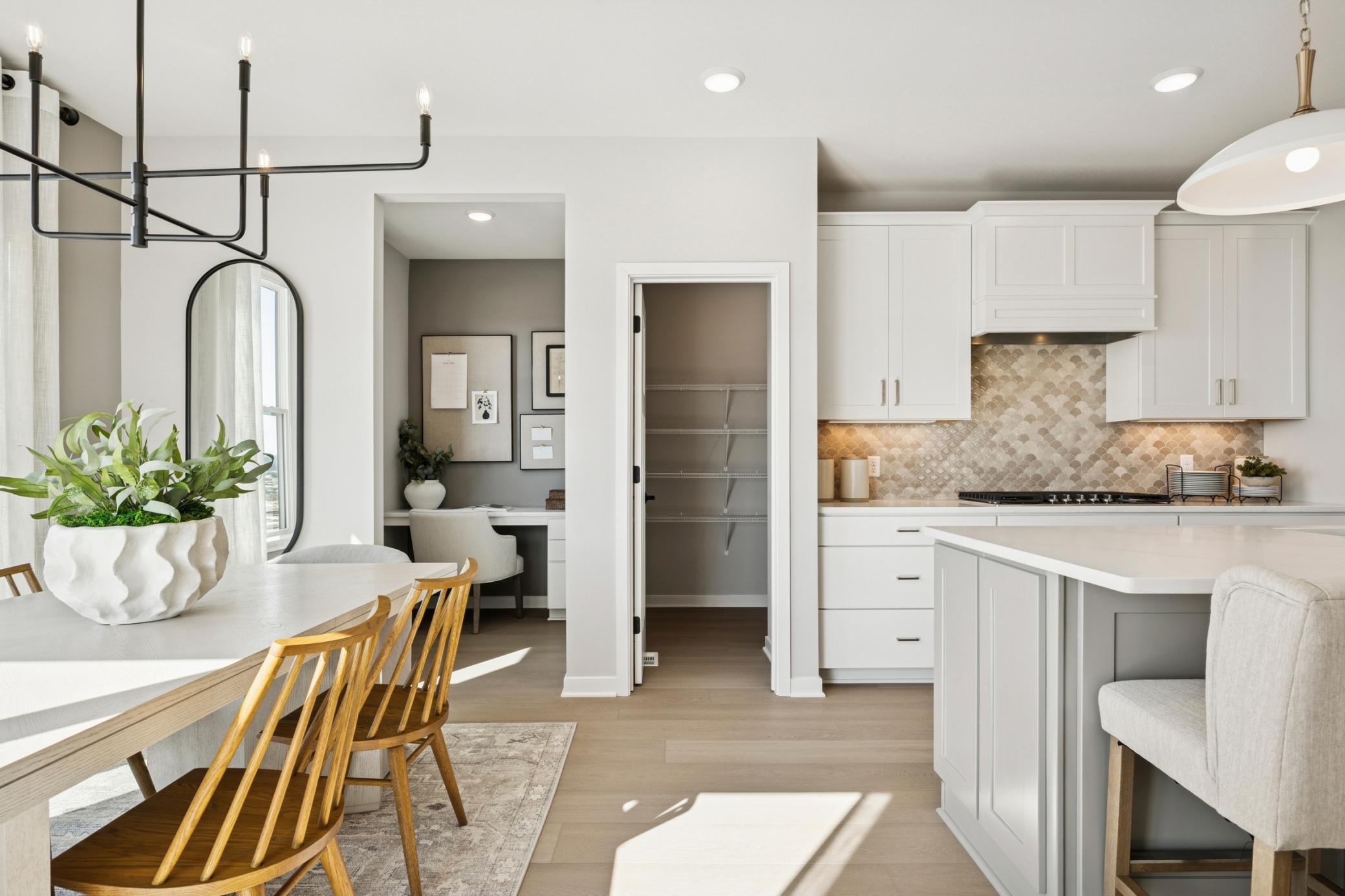 Pulte - Dakota Model - 4136 Meadowview Terrace - 018.jpg