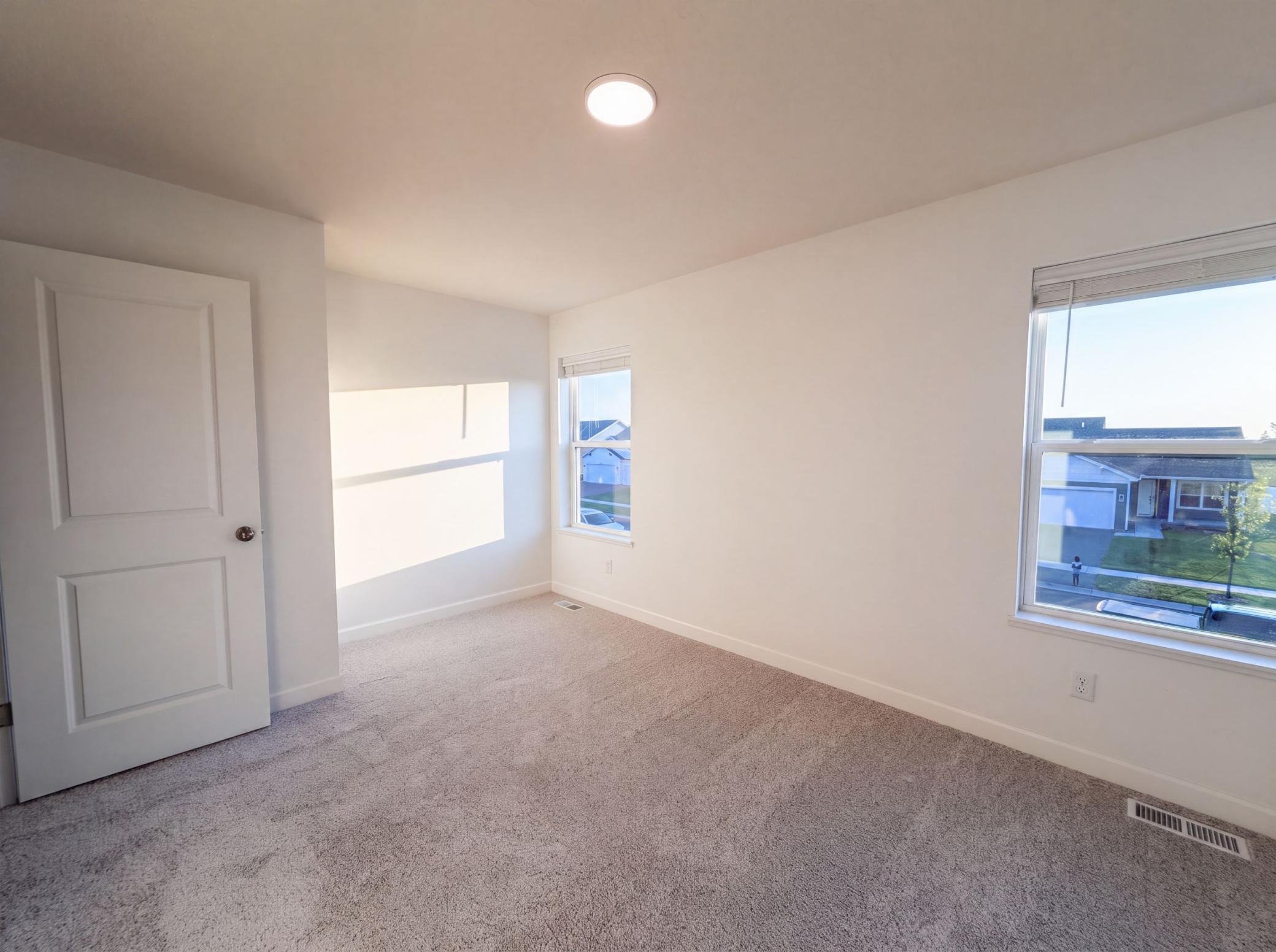 listing_12.jpg