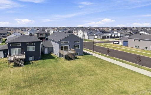 7308 Madelyn Lane S, Fargo, ND 58104