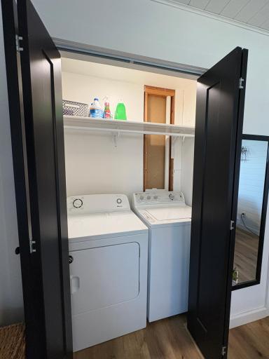 Main Floor Laundry.JPG