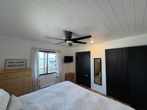 Bedroom 1.JPG