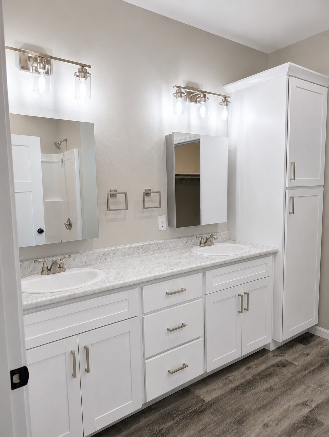 Example photo of same floor plan. Finishes shown are representative of the finishes for this home. This photo is not of the listed property.