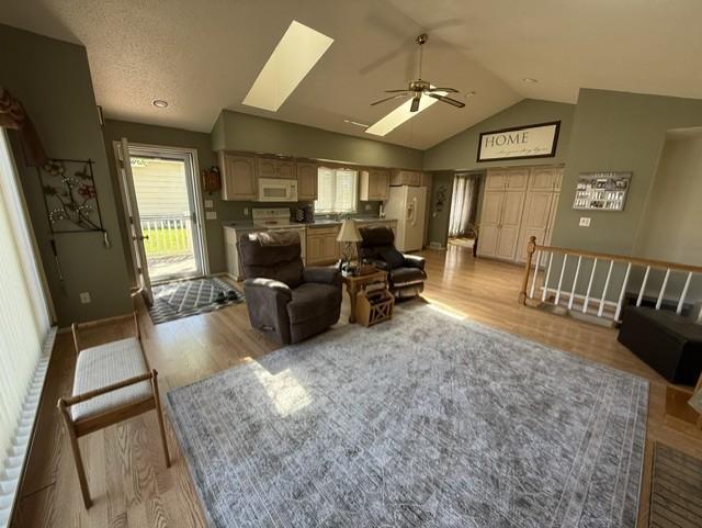 Kitchen/family room