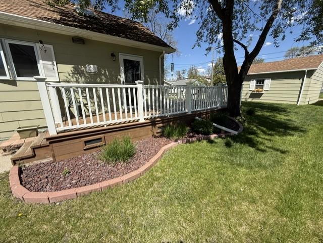 Deck/landscaping