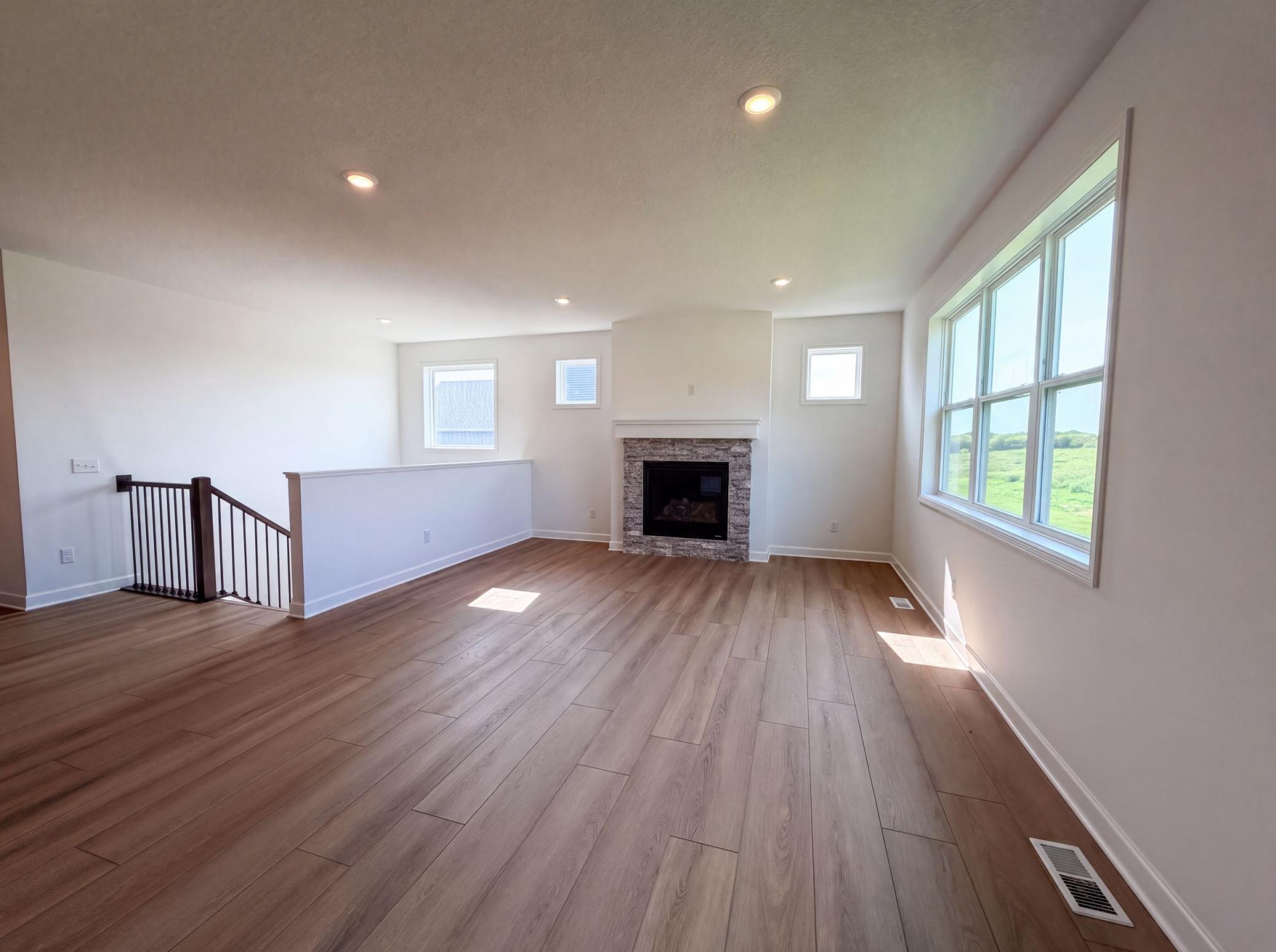 listing_2.jpg