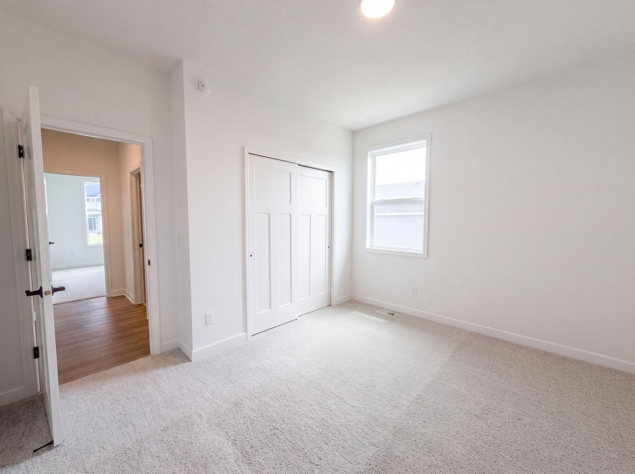 listing_8.jpg