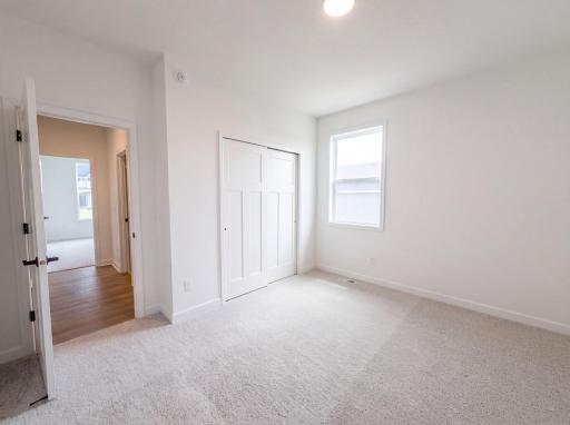 851 Londonderry Lane NW, Rochester, MN 55901