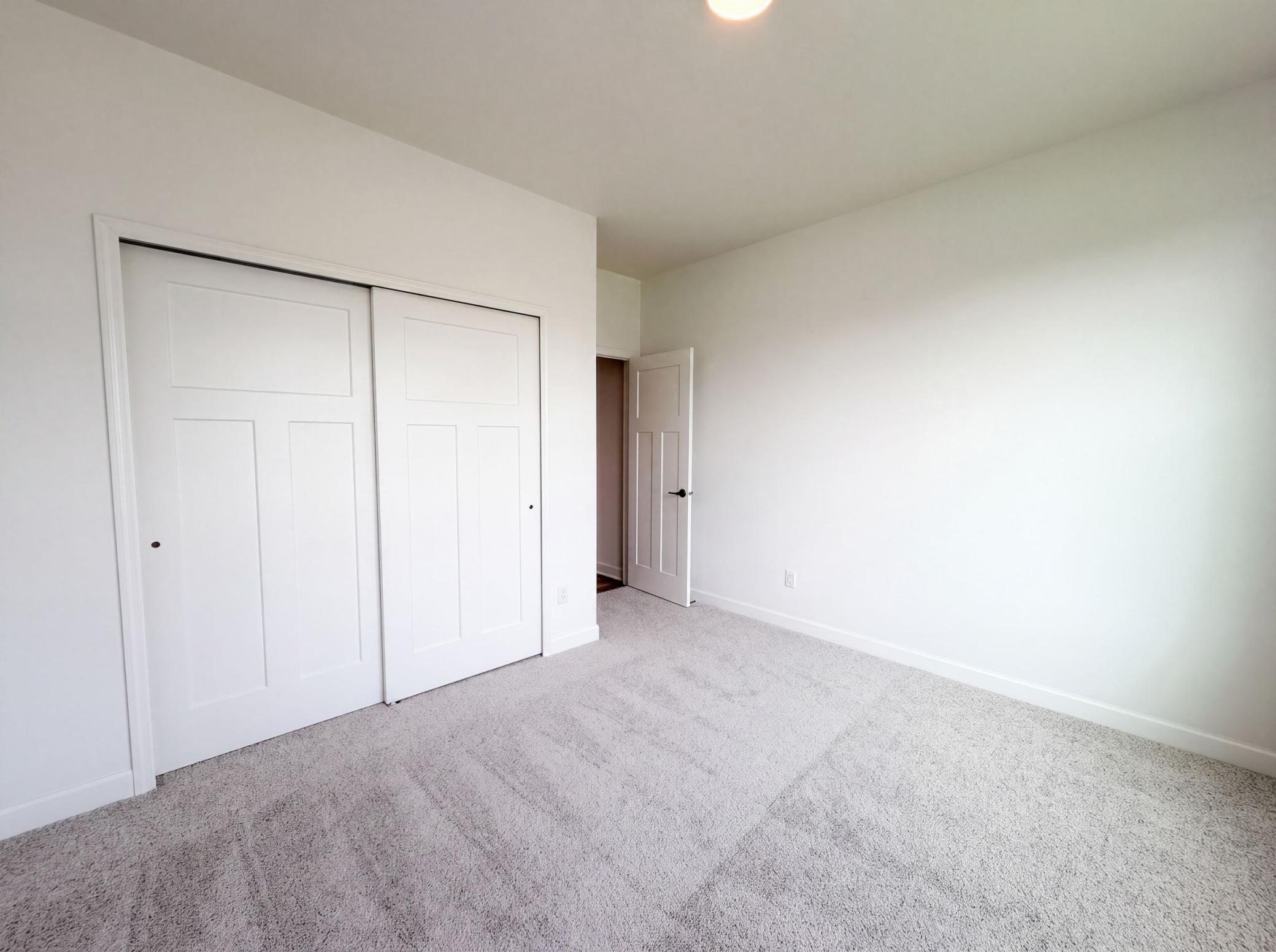 listing_7.jpg