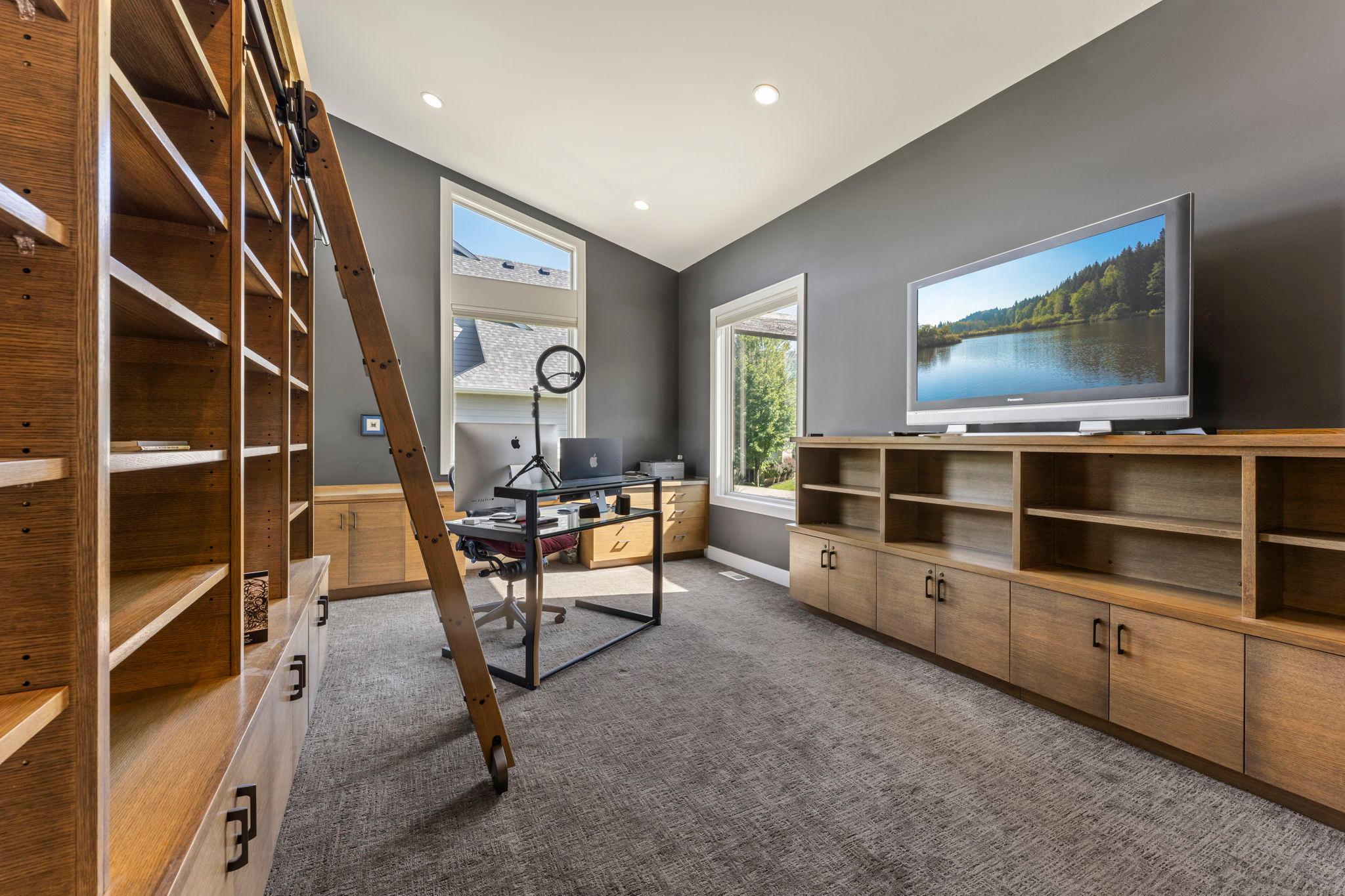 18-web-or-mls-115 Brunswick Ave N-18.jpg