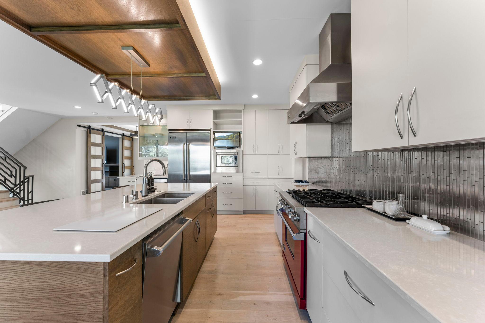 36-web-or-mls-115 Brunswick Ave N-63.jpg