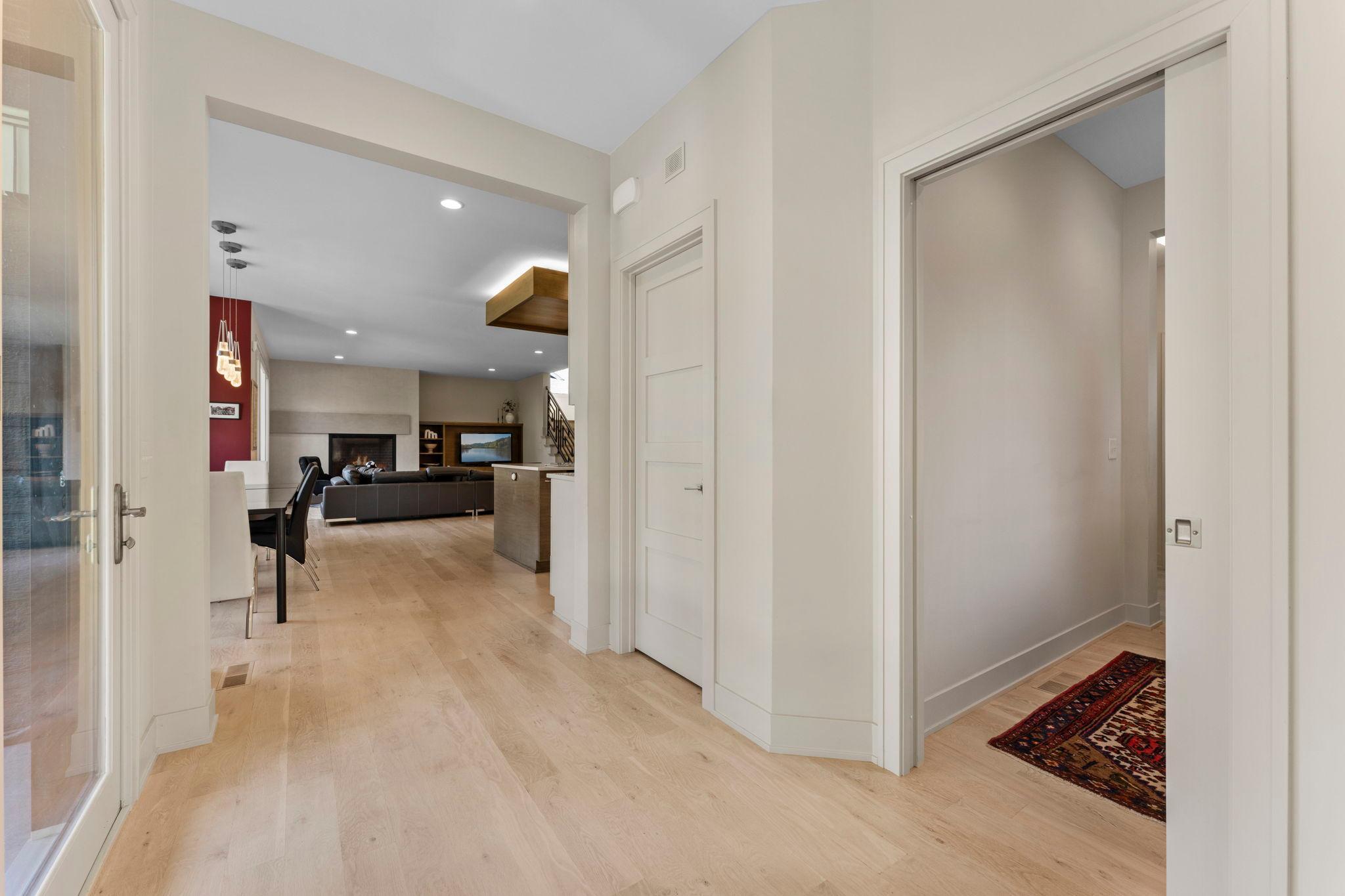 41-web-or-mls-115 Brunswick Ave N-87.jpg