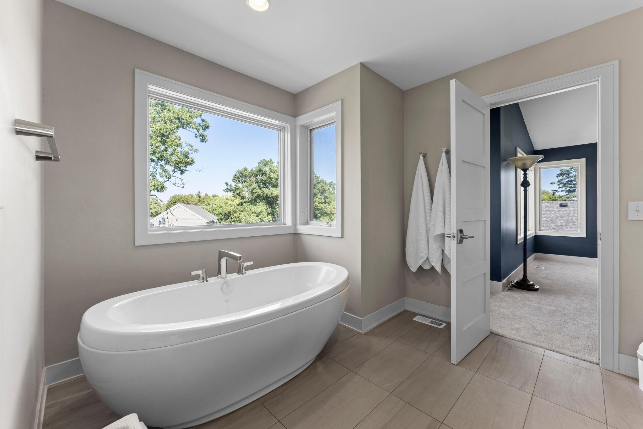 64-web-or-mls-115 Brunswick Ave N-162.jpg