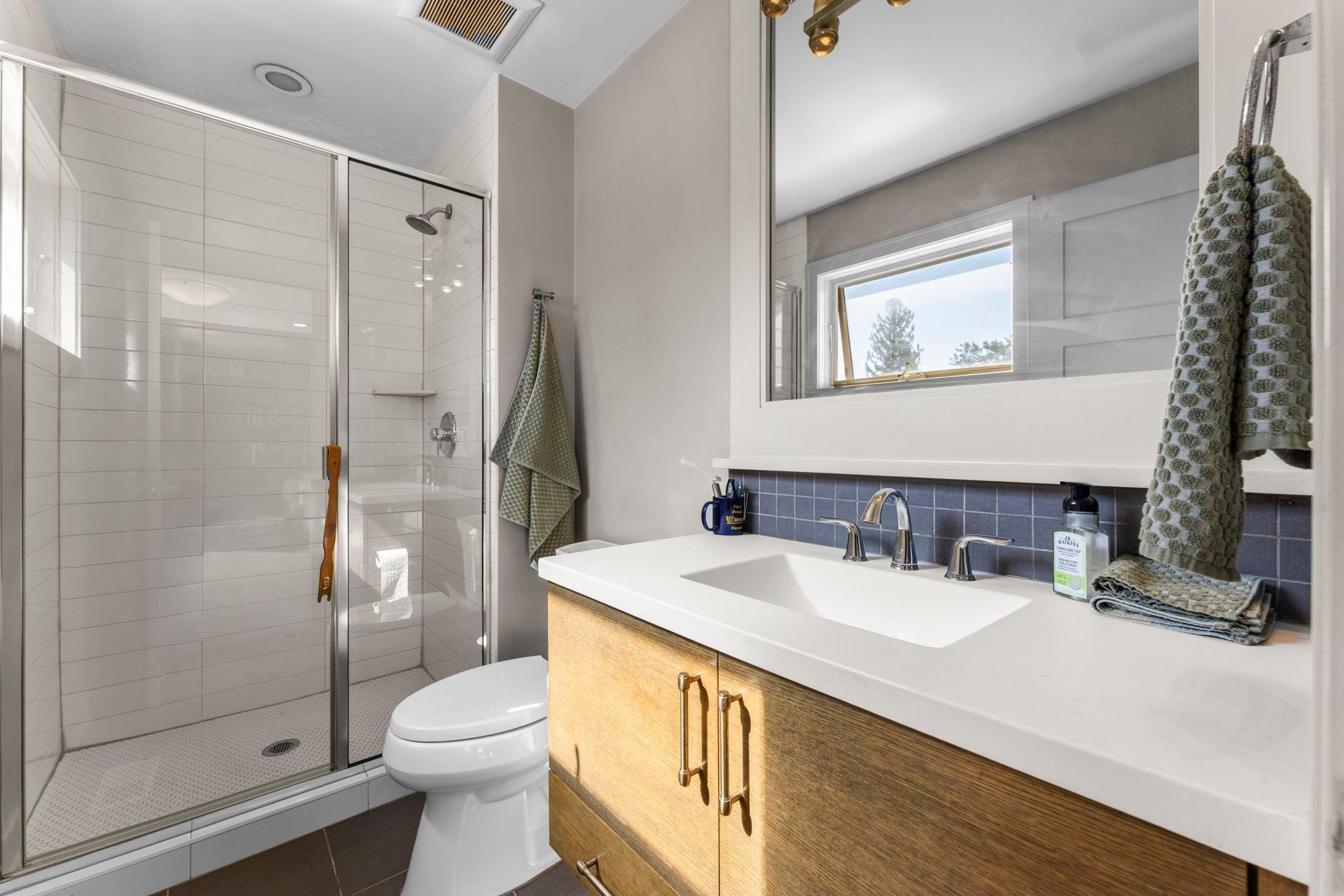 76-web-or-mls-115 Brunswick Ave N-135.jpg