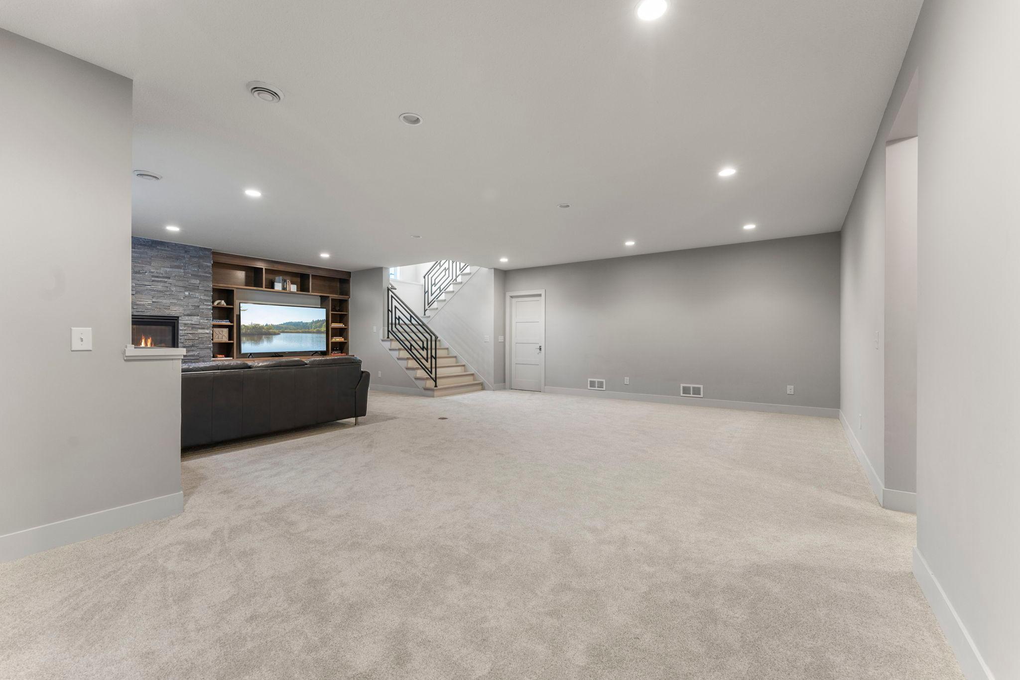 81-web-or-mls-115 Brunswick Ave N-217.jpg