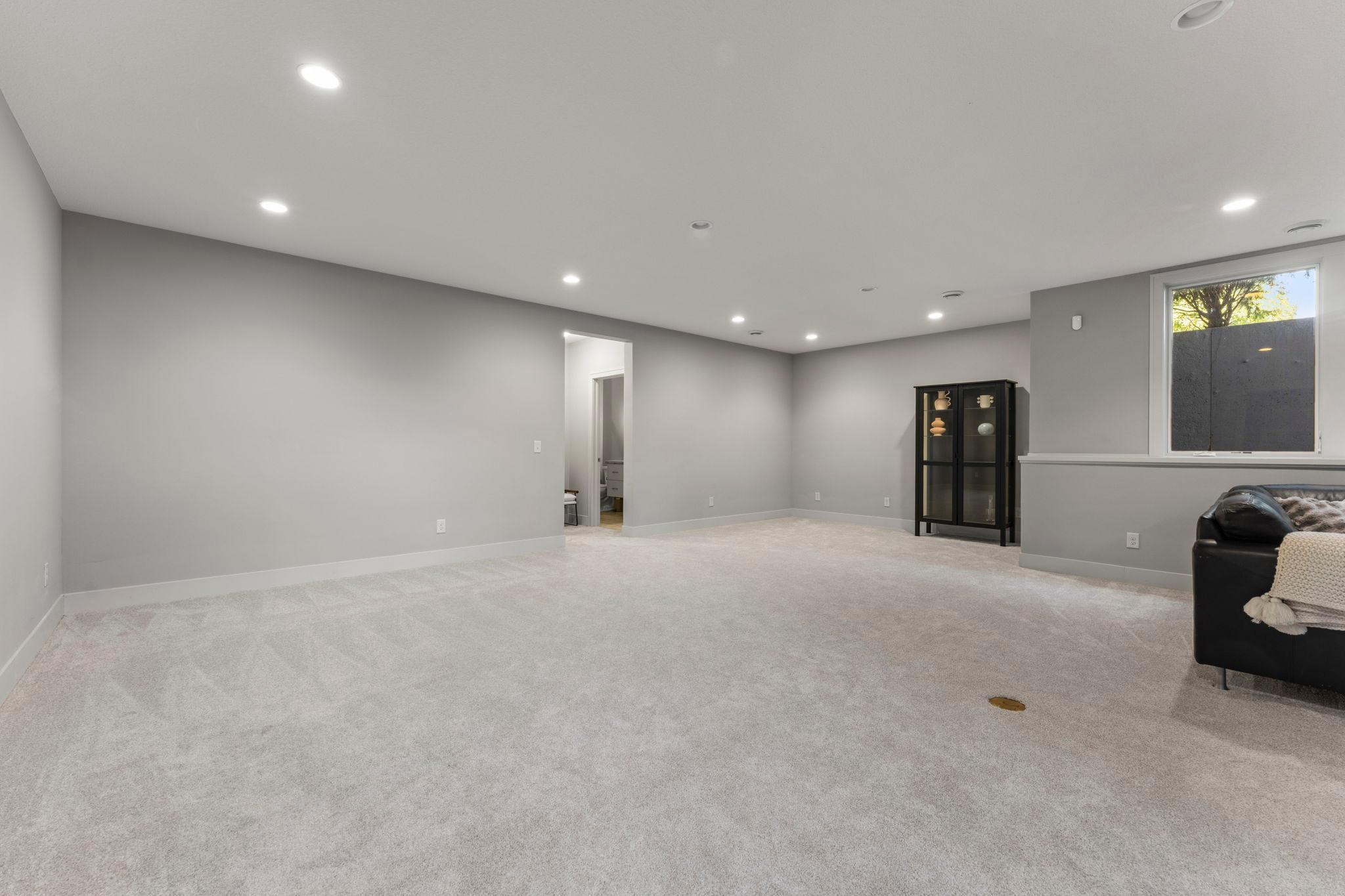 84-web-or-mls-115 Brunswick Ave N-228.jpg