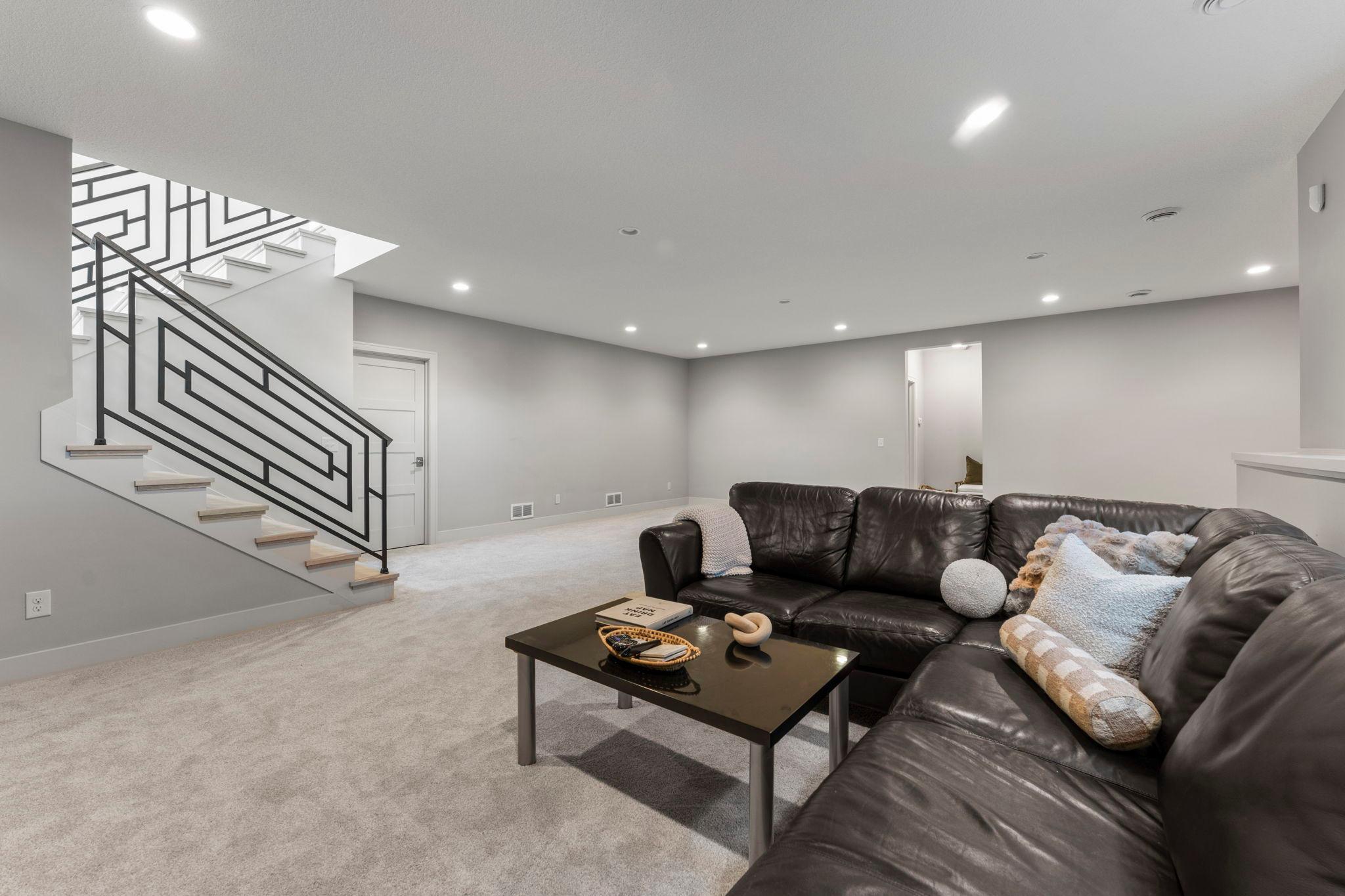 89-web-or-mls-115 Brunswick Ave N-246.jpg