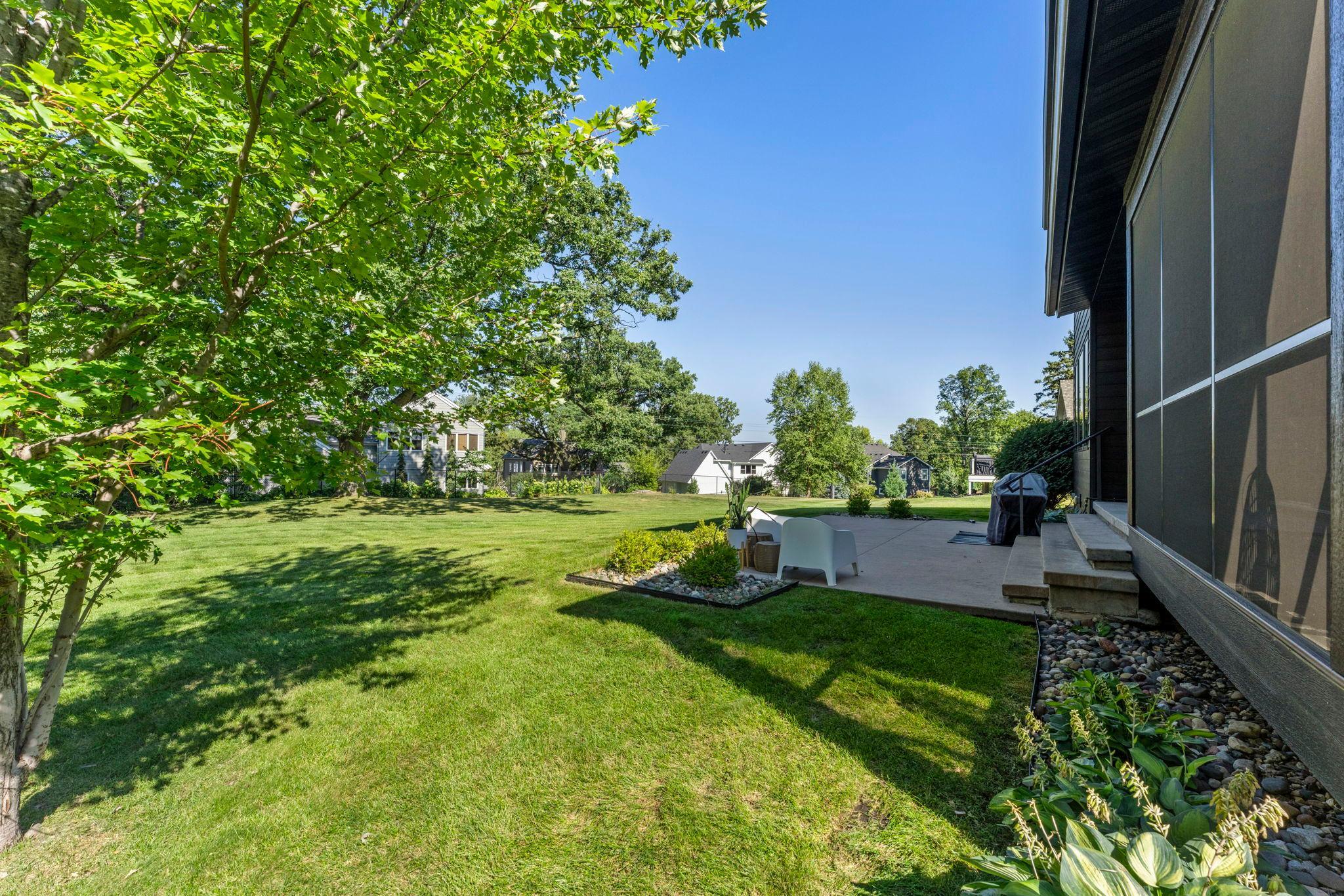 98-web-or-mls-115 Brunswick Ave N-253.jpg