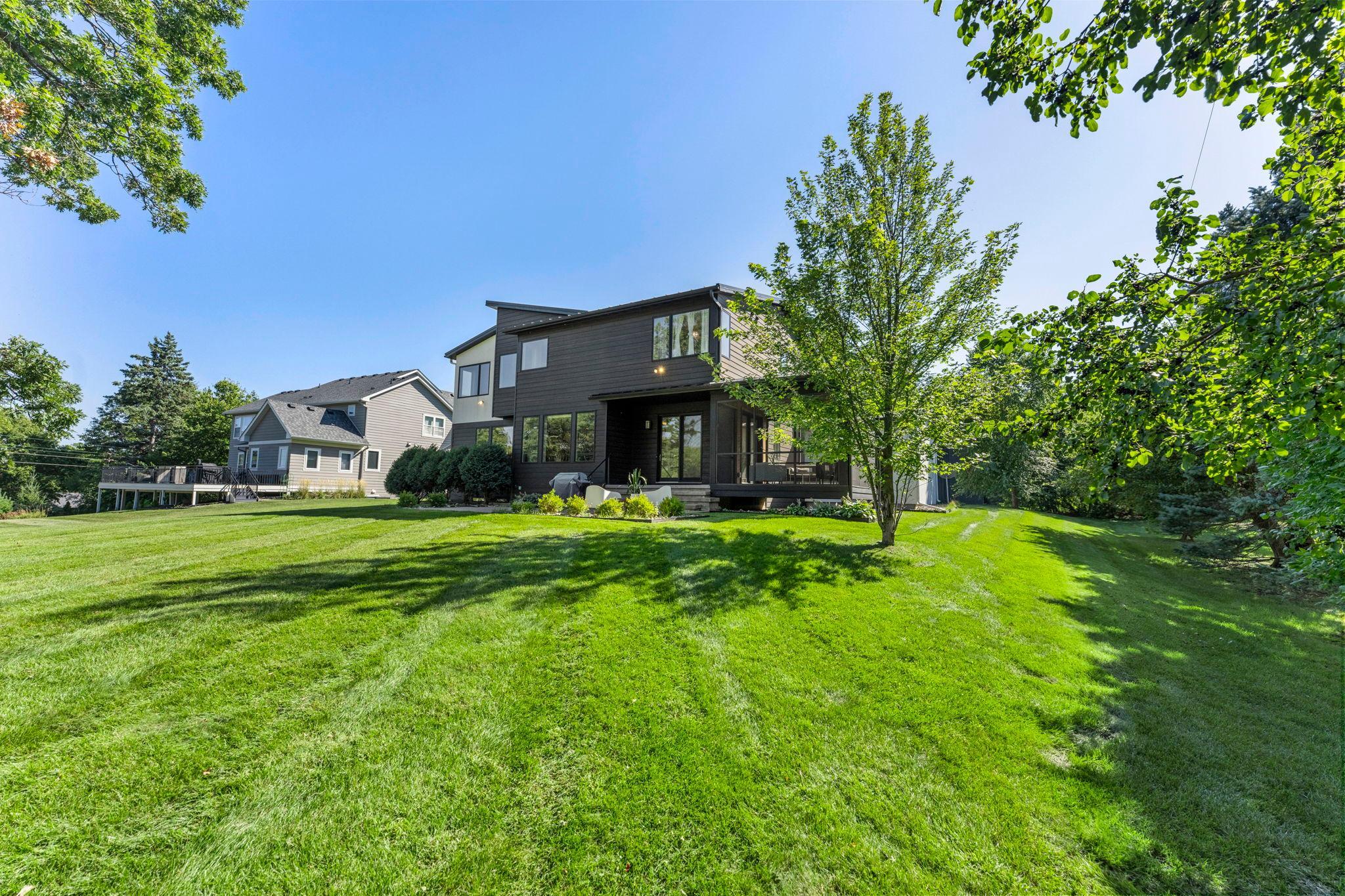 102-web-or-mls-115 Brunswick Ave N-259.jpg