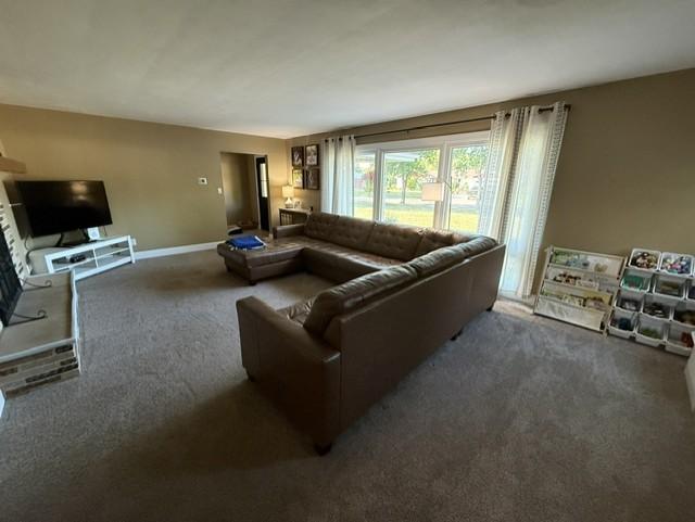 Living room - Huge window!