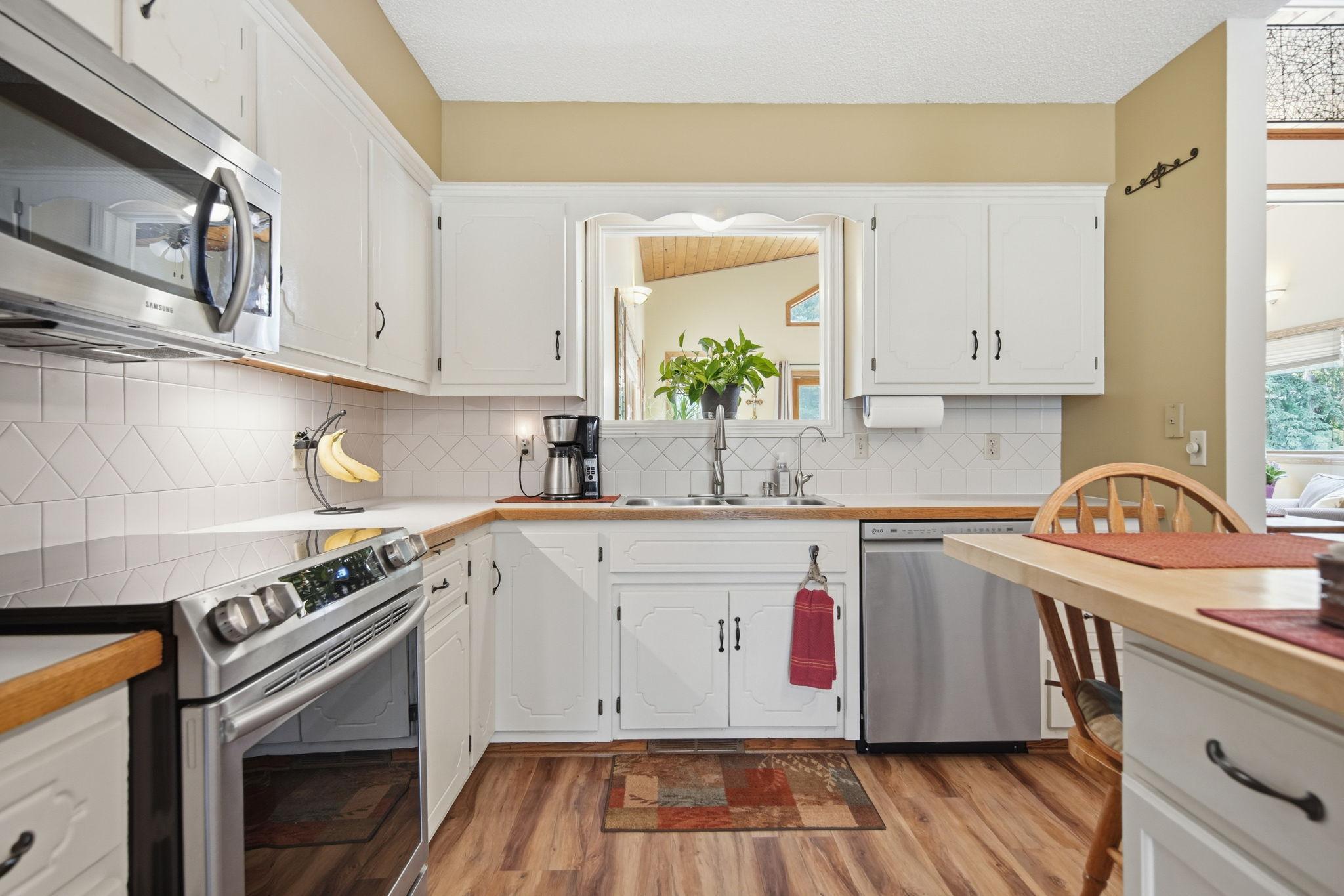 Tons of counter and cabinet space!