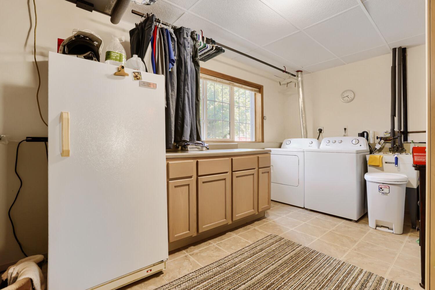 7944 Highland Drive - Web Quality - 029 - 23 Laundry Room.jpg