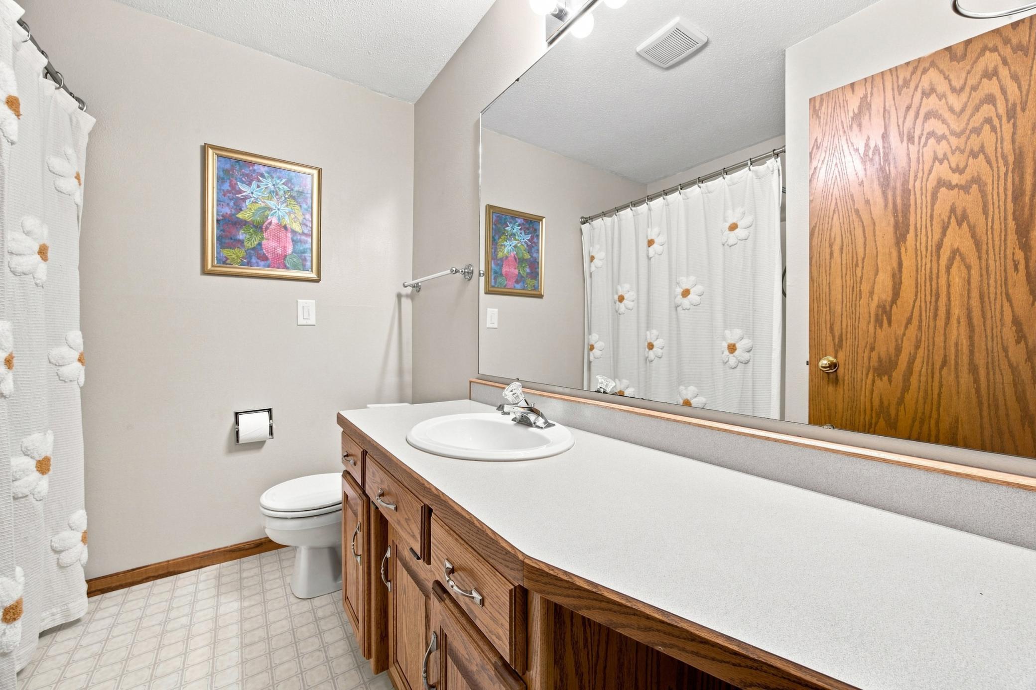 Full Bathroom