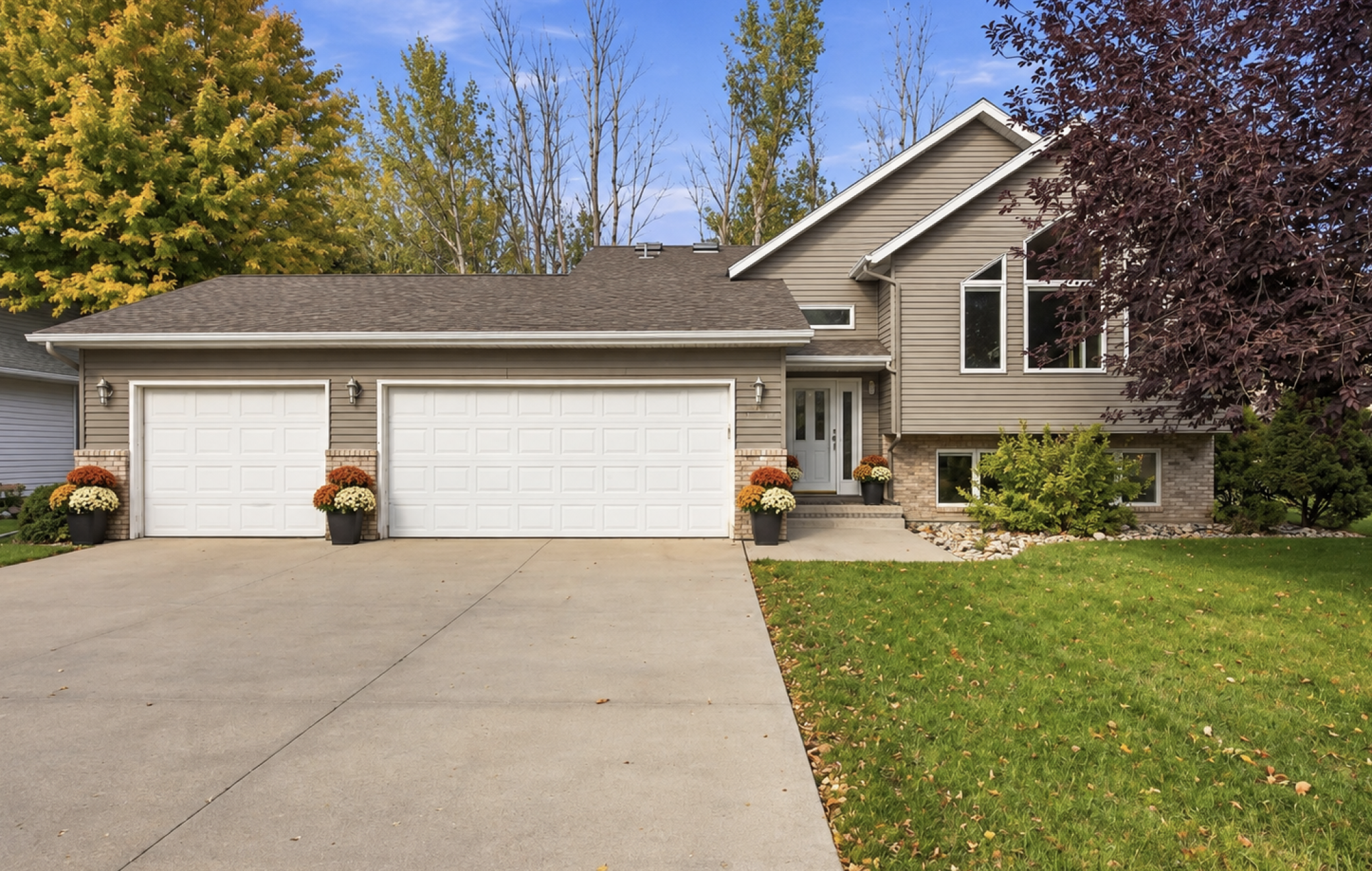 Property photo for 2617 38 1/2 Avenue S, Fargo, ND 58104
