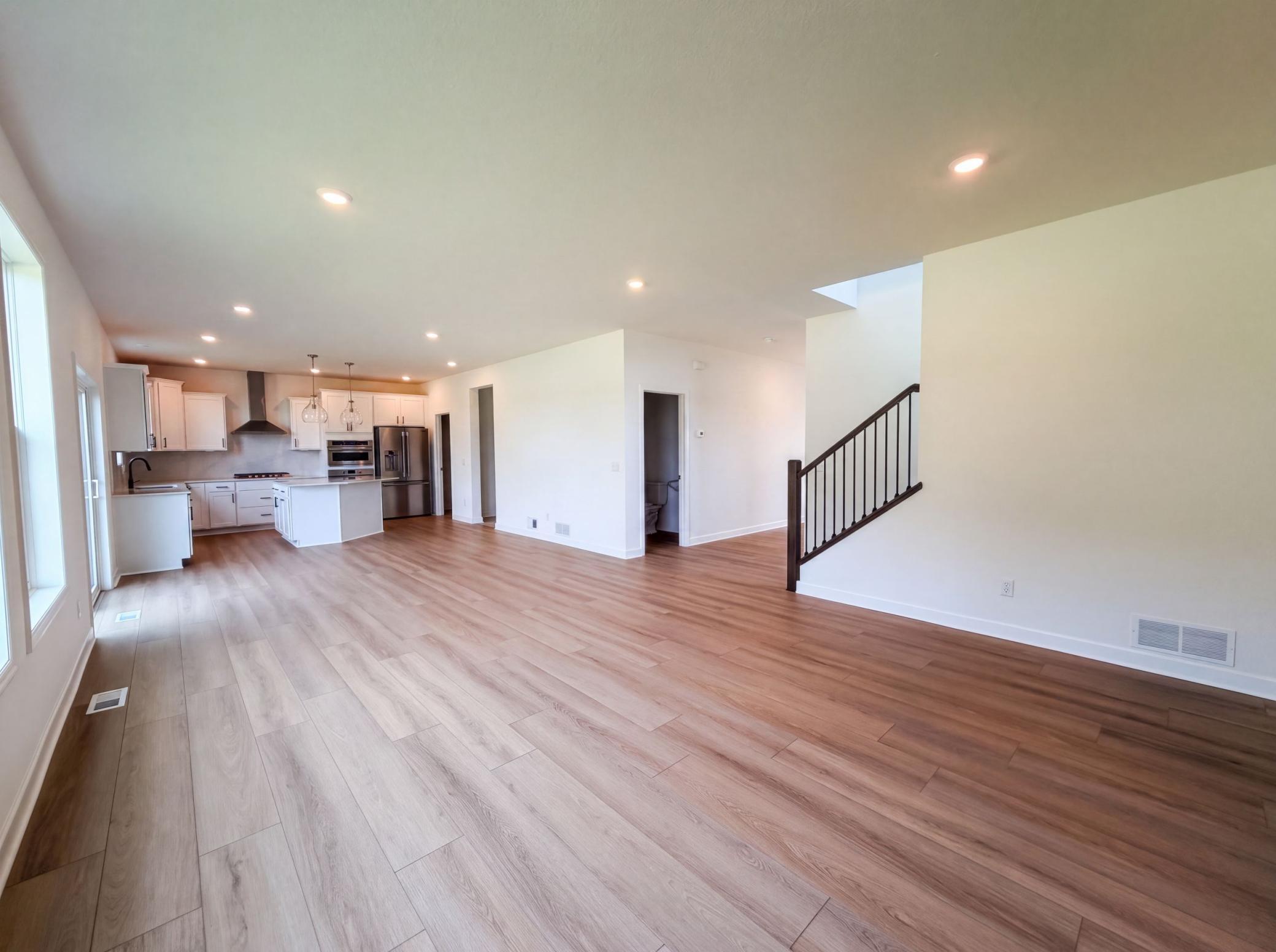 listing_2.jpg