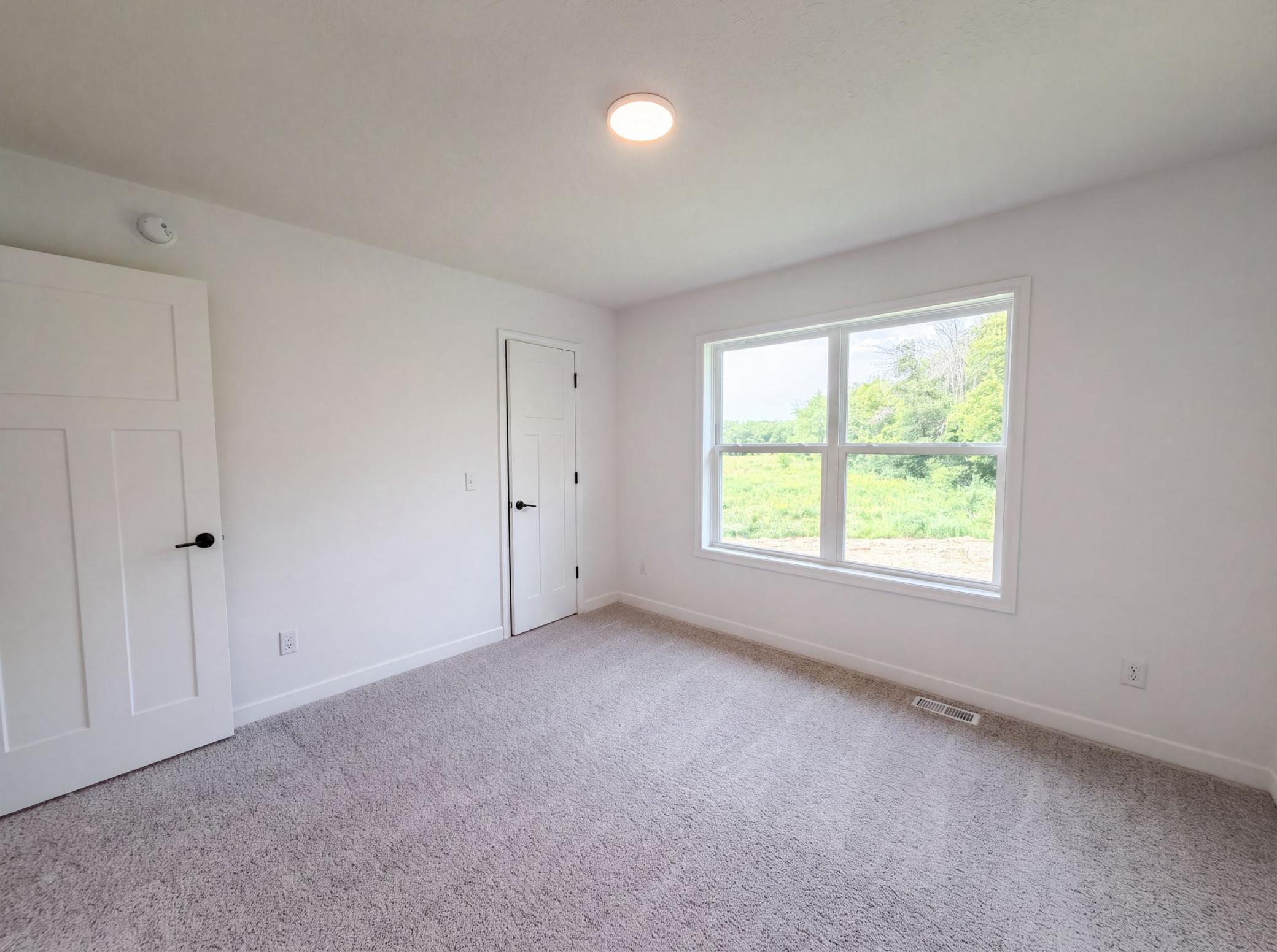listing_8.jpg