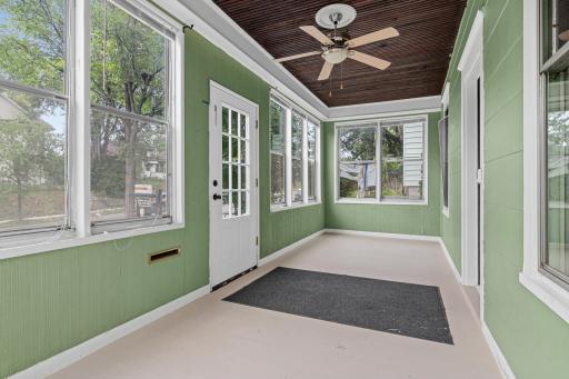 1070 Minnehaha Avenue E, Saint Paul, MN 55106