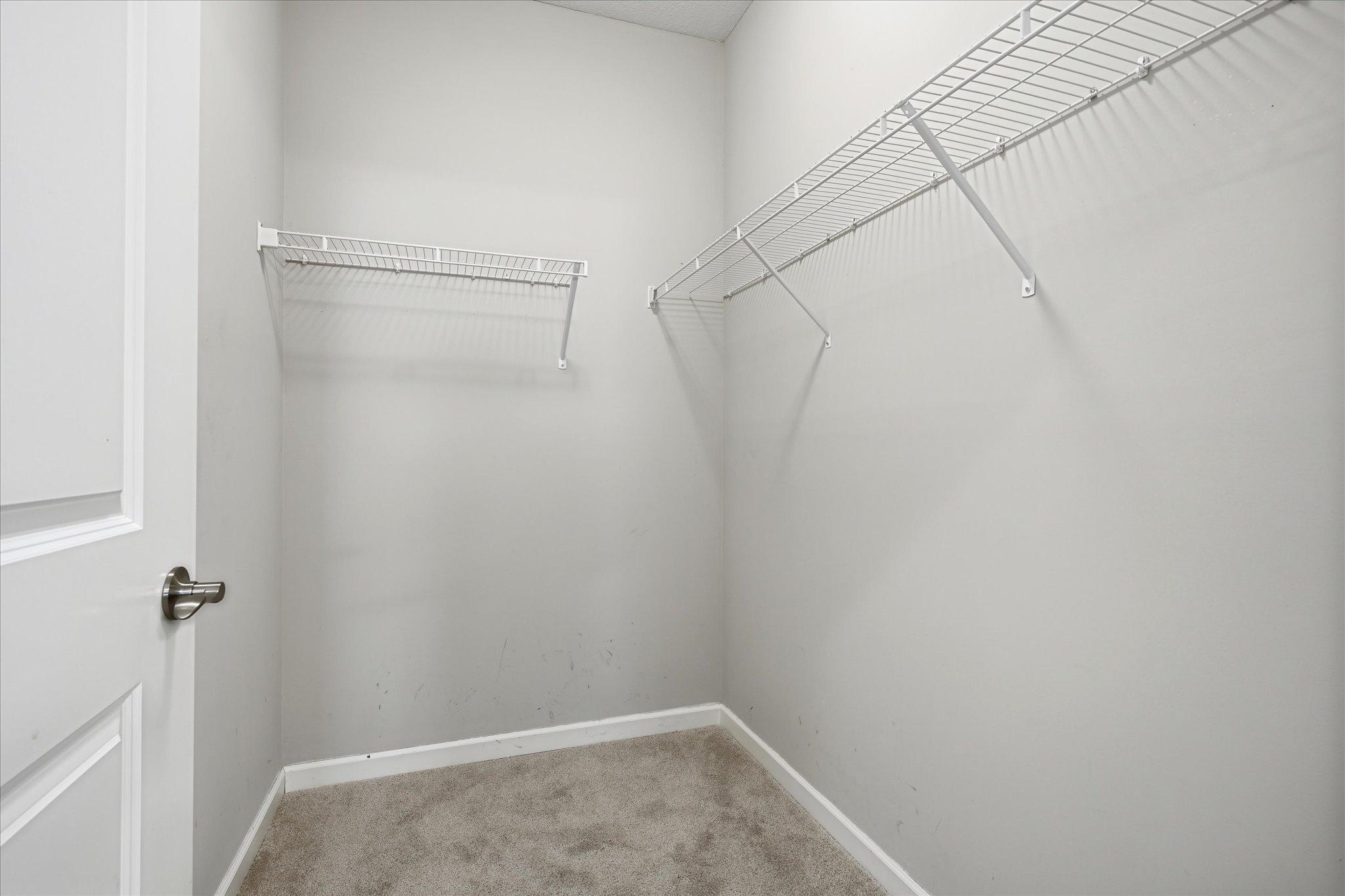 Walk-in Closet