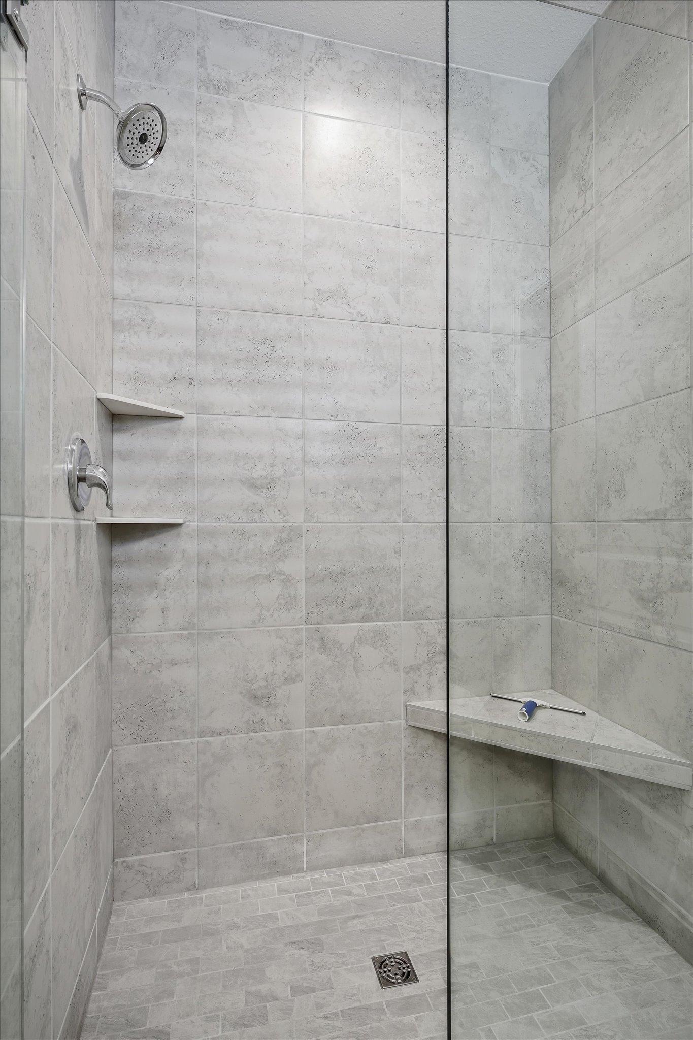 Tile walk-in Shower w/built-in seat