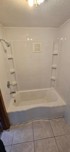 Bathtub.jpg