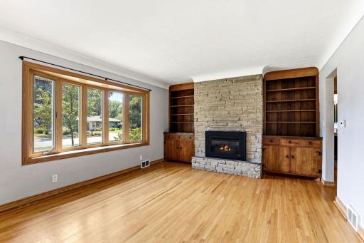 Bayed front south-facing window, all windows double-pane