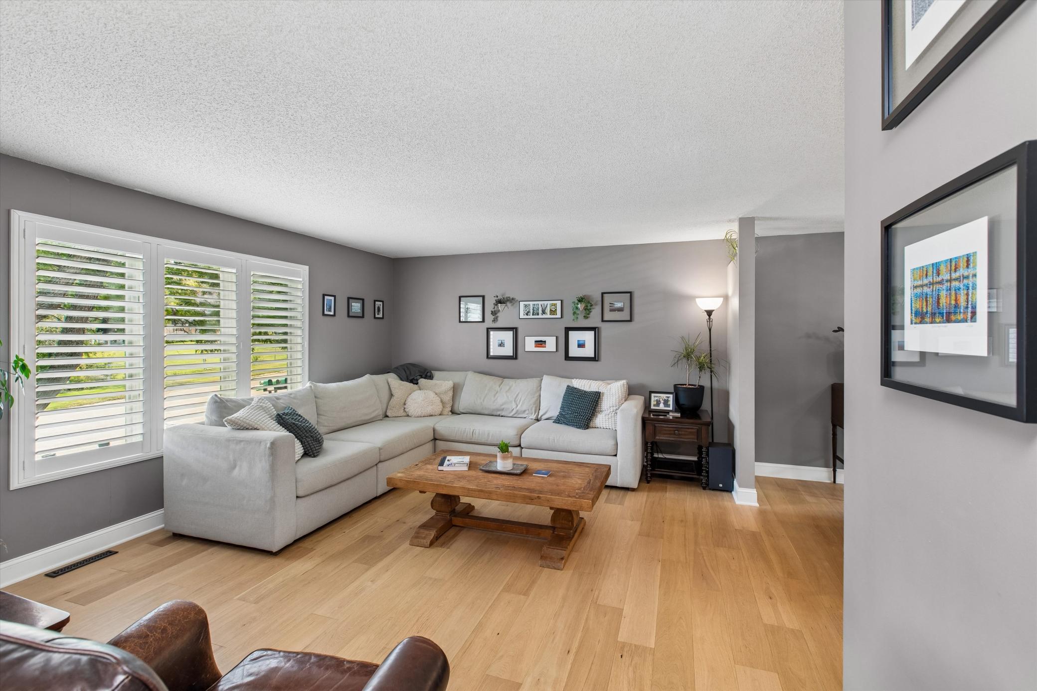 Living room can accommodate all your furniture
