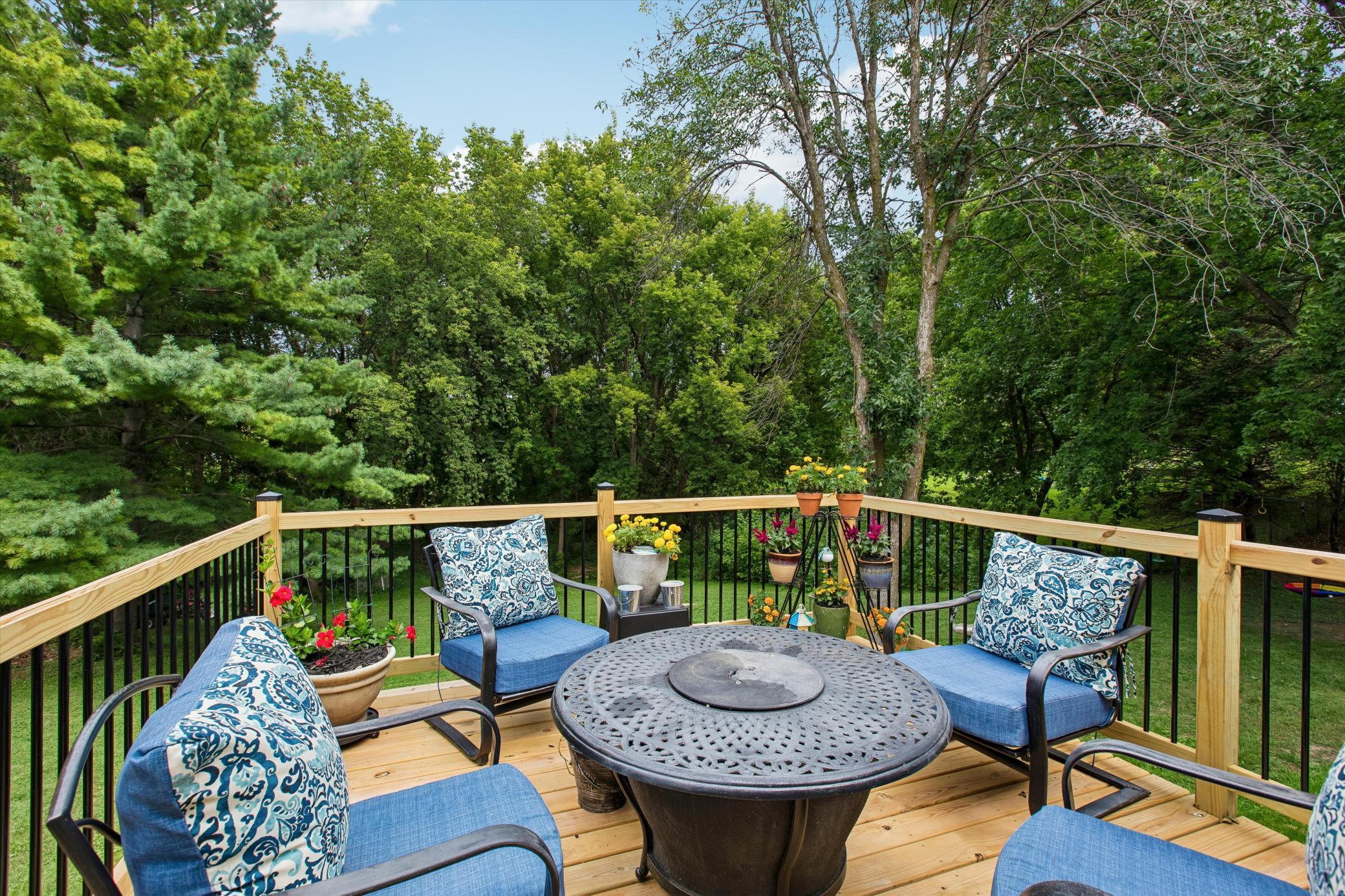 Wonderful deck for lounging