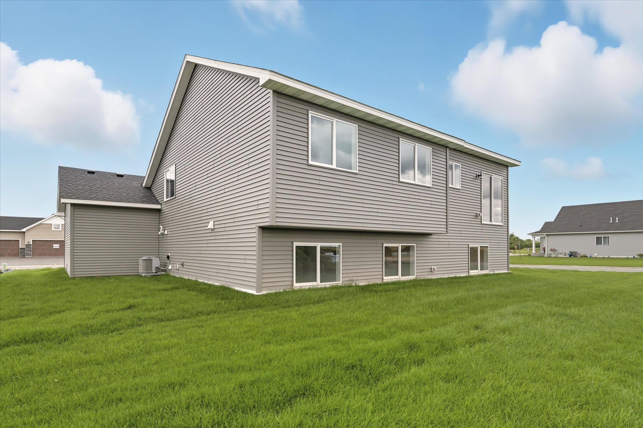 Create the outdoor space that fits your lifestyle - from backyard barbecues and lawn games to a quiet place to unwind. *photos of a previously completed home, not all options & finishes may be exact.*