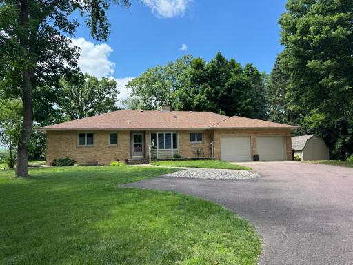 104 Parkwood Place, Fairmont, MN 56031